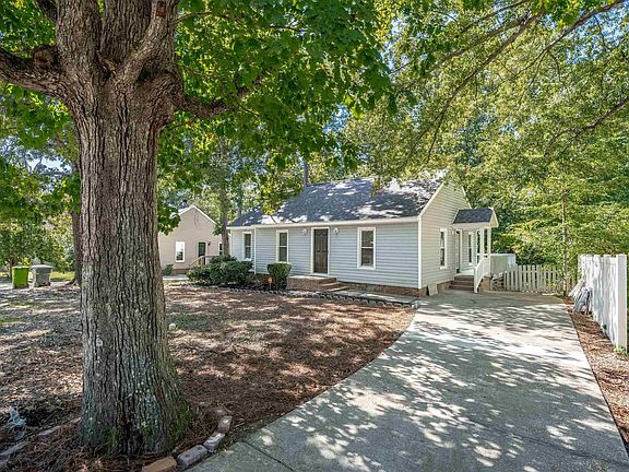 3rd image of 204 River Song Rd