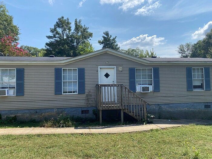 1st image of 270 Evans St