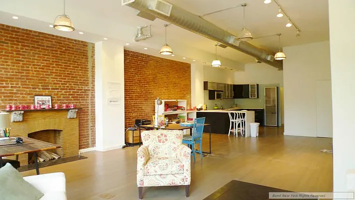 Rented by Bond New York | media 34