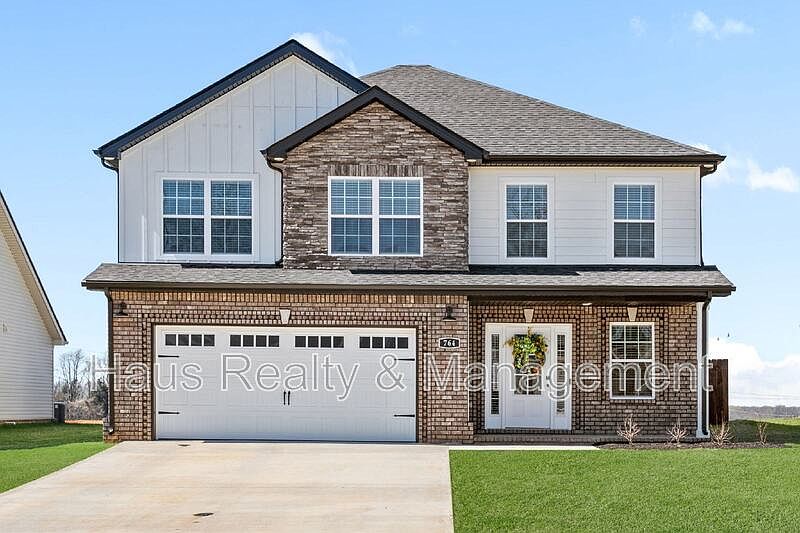 1st image of 764 Lillian Grace Dr