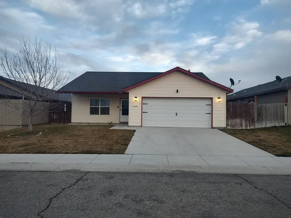1030 S Date St, Jerome, ID 83338