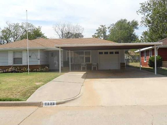 Close up of Front carport and