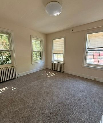 2nd image of 3420 Race St APT 1R