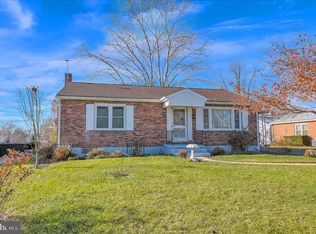 302 Maywood Rd, York, PA 17402