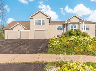 69 Whisperwood Dr, Moncton, NB E1G0P7