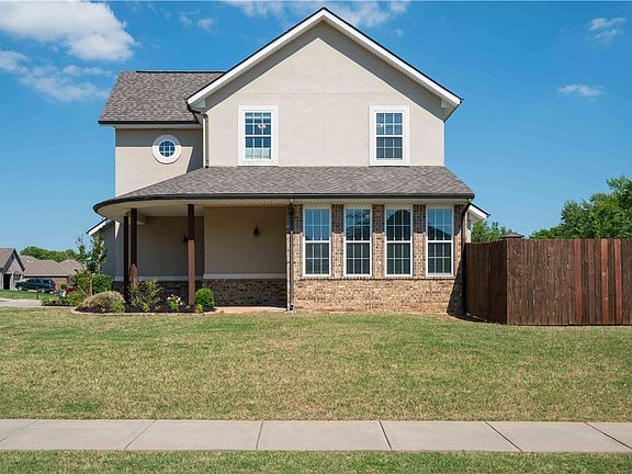 4th image of 306 Camden Dr