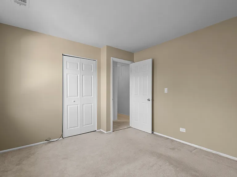 607 Eastview Ct #Z2 — Photo 31