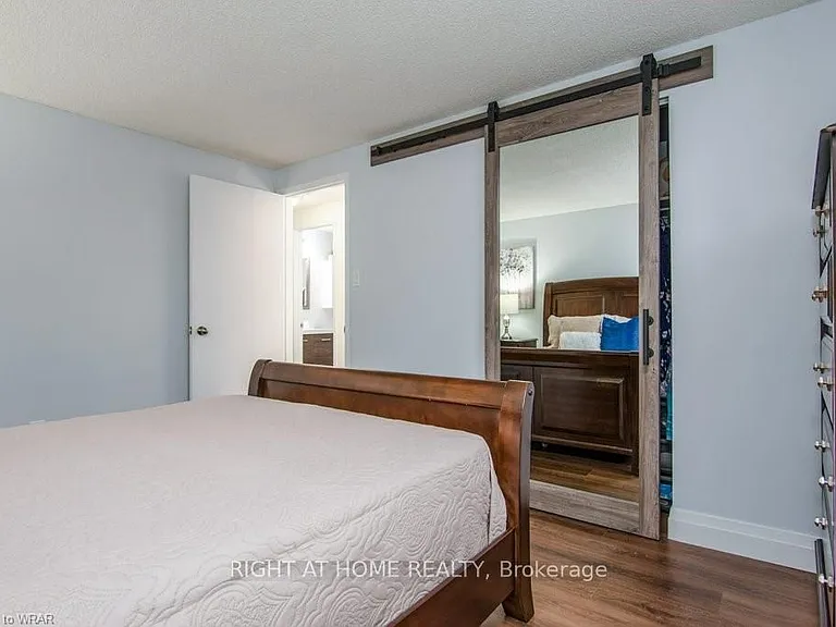 554 Halberstadt Cir — Photo 23