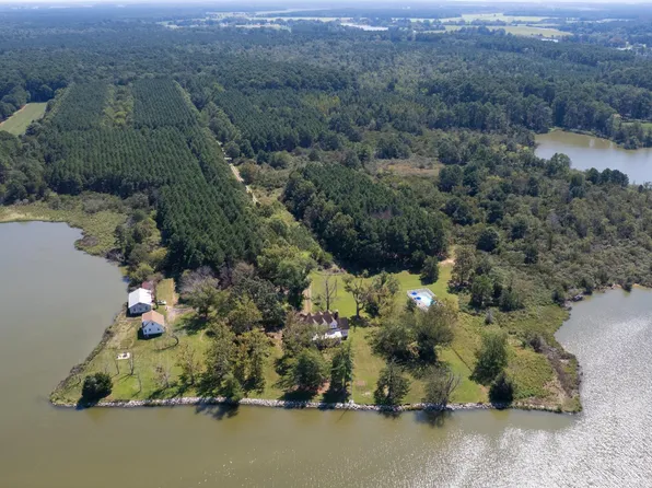 4910 Gregory Rd, Cambridge, MD 21613