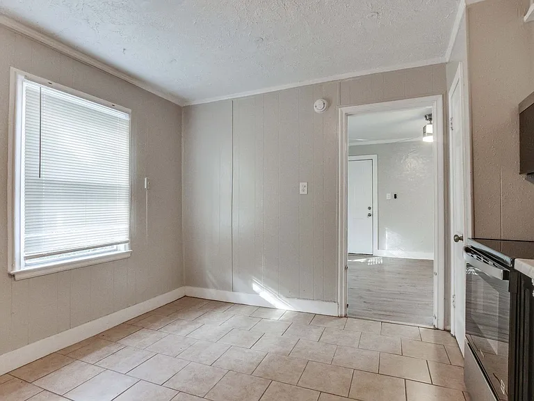 506 E Curtis Dr — Photo 13
