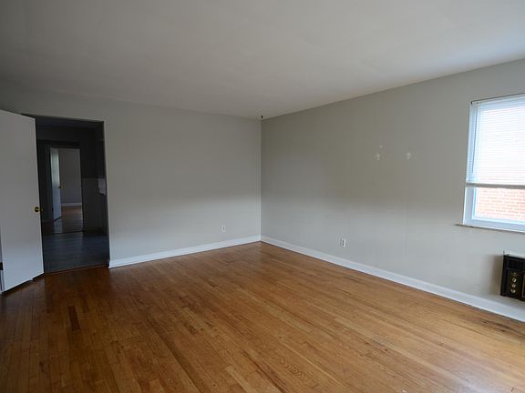 2nd image of 4048 Longford Dr #2