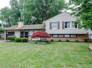 1901 Crescent Dr, Champaign, IL 61821