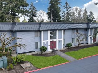 8619 Zircon Dr SW UNIT J4, Tacoma, WA