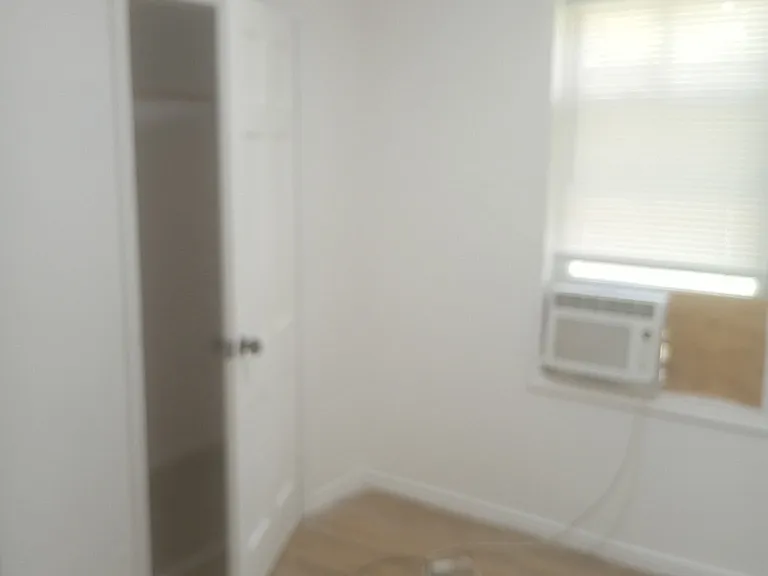 408 N 3rd St #6 — Photo 12