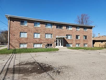 3rd image of 3825 N Whittier Pl APT 2