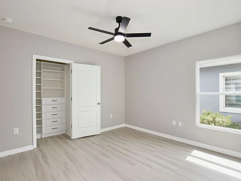 2694 Sunkissed Dr — Photo 16