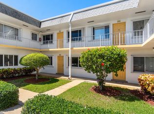 3240 Lake Osborne Dr APT 105, Lake Worth, FL 33461
