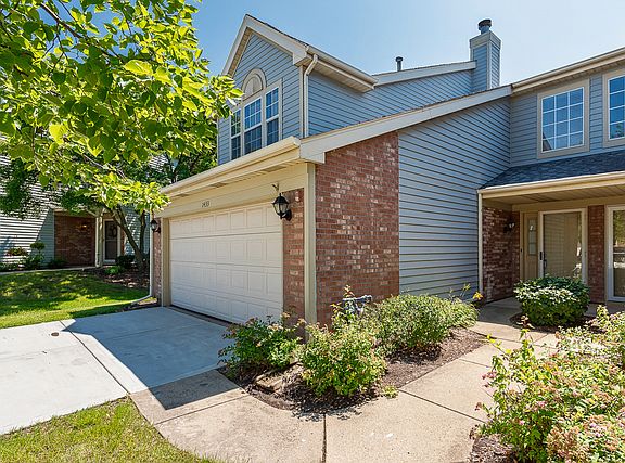 2nd image of 1433 Club Dr #551