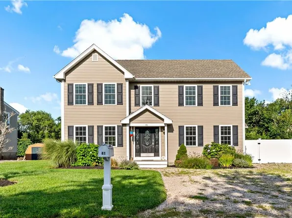 41 Orlando Dr, Narragansett, RI 02882