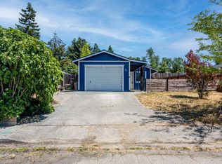 91 Nancy Ln, Willits, CA 95490
