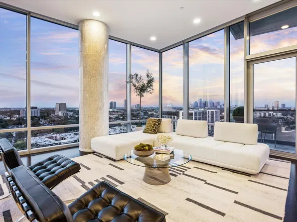 2727 Kirby Dr APT 13E, Houston, TX 77098