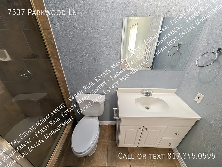 7537 Parkwood Ln — Photo 17