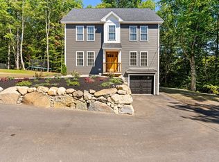 16 High St, Ashburnham, MA 01430