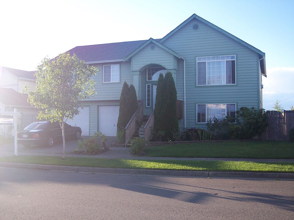2nd image of 16419 161st St SE