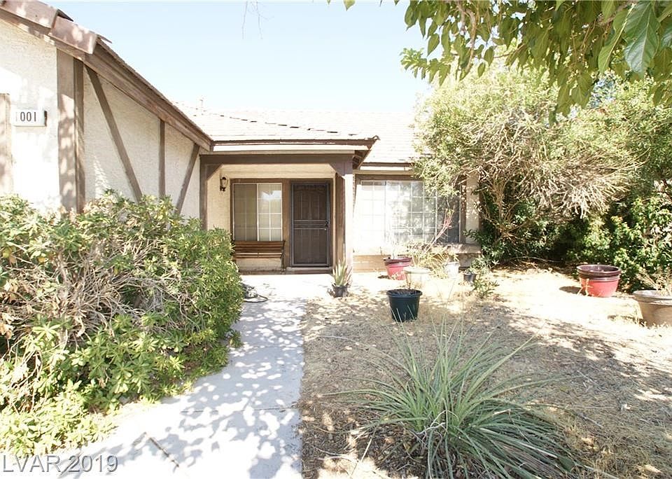 2nd image of 1001 Shifting Sands Dr