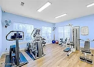 Welcome to your perfect beachside retreat! This beautifully maintained 1-bedroom, 1-bathroom — Photo 3