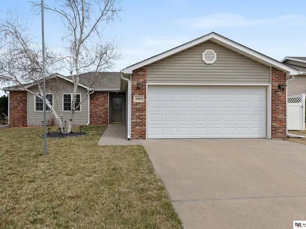 2464 NW 46th St, Lincoln, NE 68524