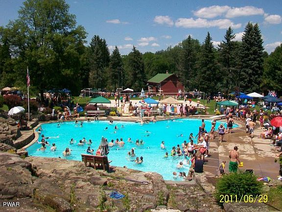 3rd image of 23 Lakeland Dr