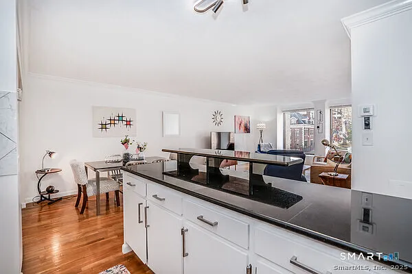 1 Gold St #3D — Photo 4