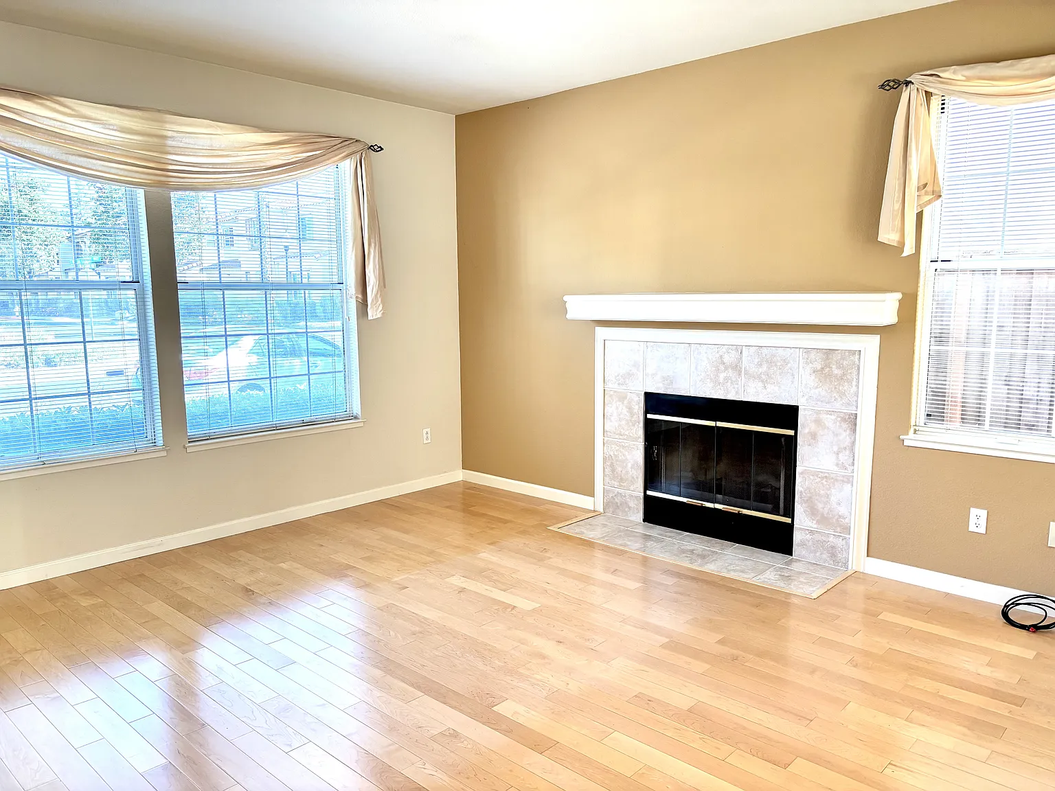 724 Villa Centre Way — Photo 4