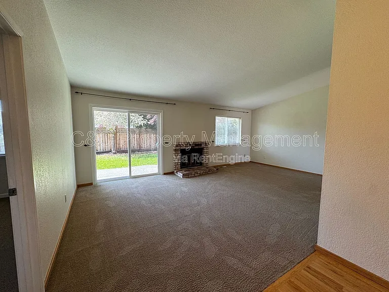1663 Calle Ranchero — Photo 12