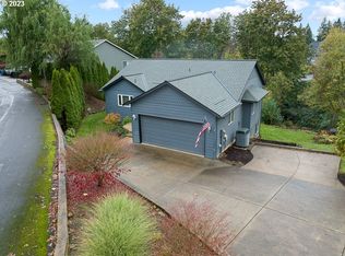 403 SE Mountain View Ln, Estacada, OR 97023