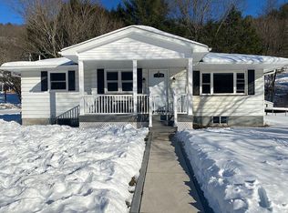 2739 Evergreen Dr, Clarks Summit, PA 18411
