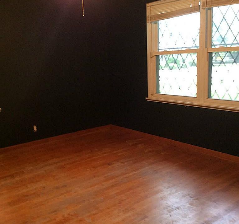 1st image of 13229 Joliet St