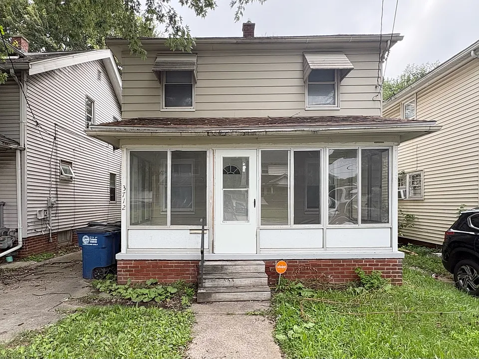 3712 Upton Ave