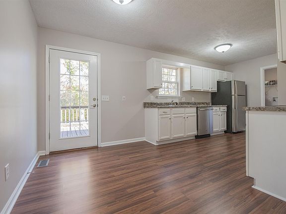 5th image of 1202 Grantland Ave