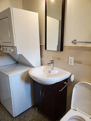Rented by Hudson Exclusive Inc | media 15