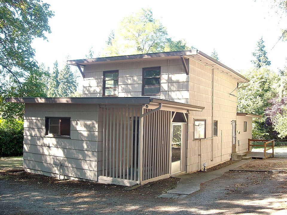 1st image of 216 NW Nichols Ave