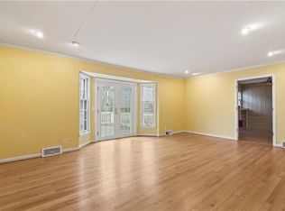 3001 W 91st St, Leawood, KS 66206