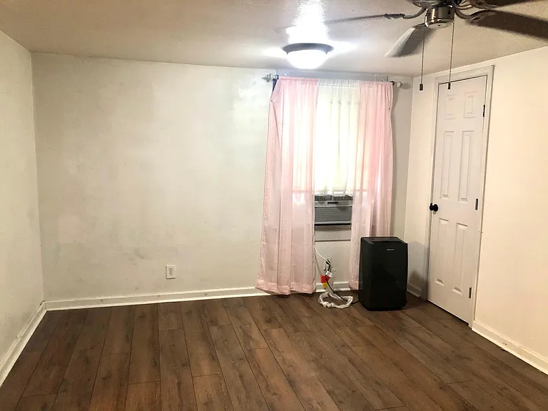 3412 Avenue Q — Photo 10