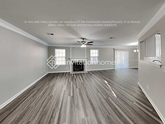 5th image of 209 Cloverdale Dr