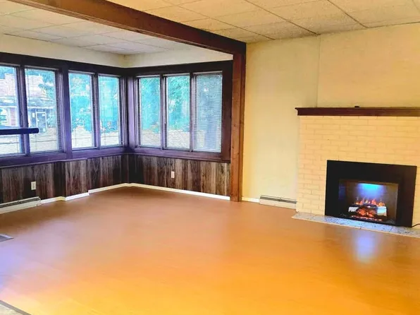 3321 Mishawaka Ave, South Bend, IN 46615