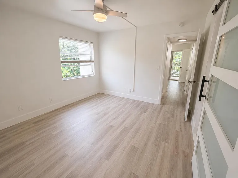 610 NW 13th St #210 — Photo 9