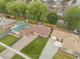 11 Addington Cres, Brampton, ON L6T2R1