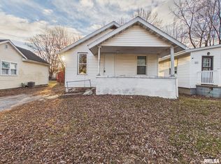 409 N Madison St, Lincoln, IL 62656