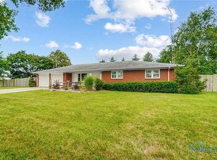 1960 Joseph Rd, Luckey, OH 43443